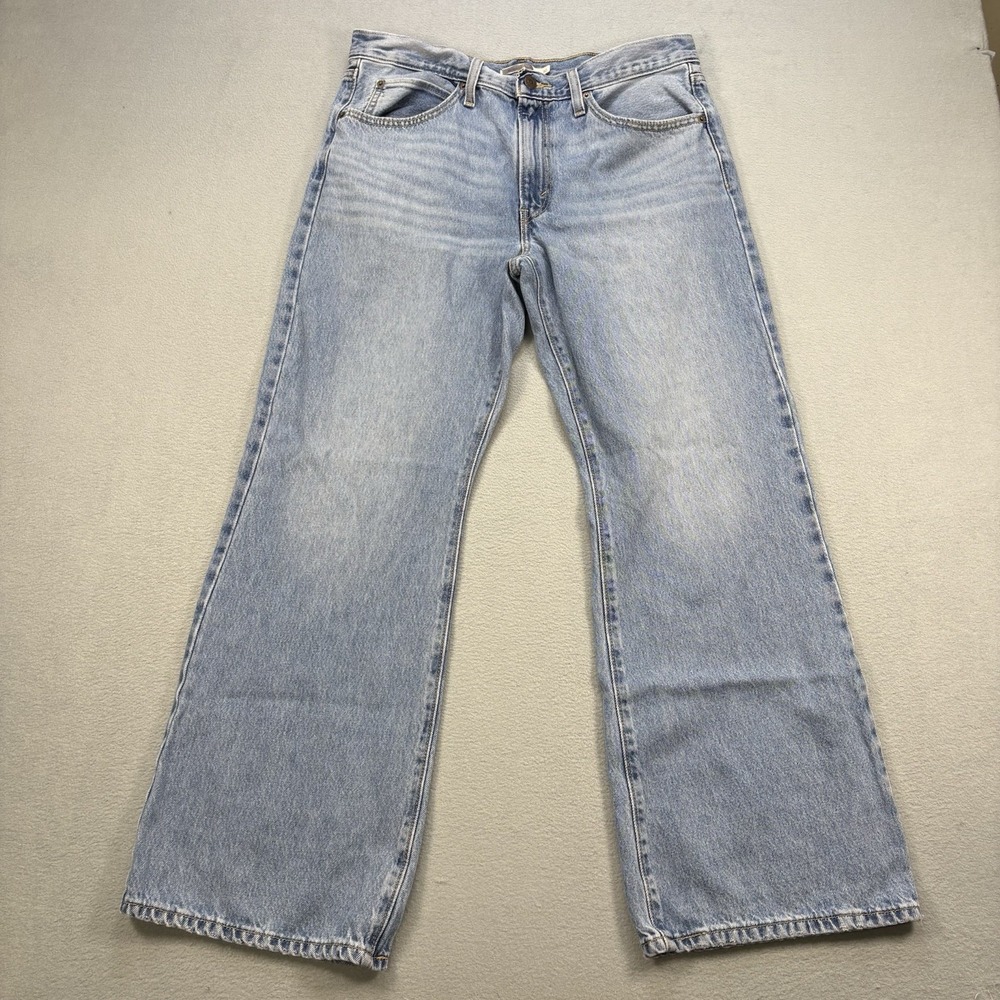 Levi's 94 Baggy Bootcut Jeans Womens 30x31 Blue Denim Light Wash Mid Rise A8716